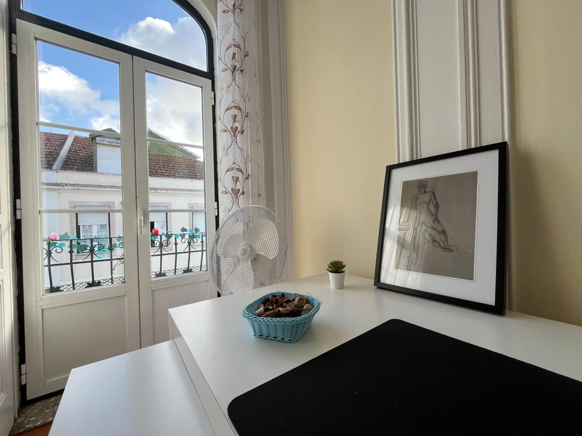 Quarto No Apartamento Pombal Lisboa Exterior foto